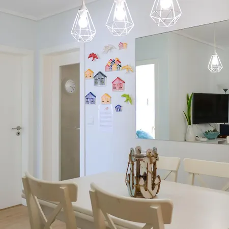 Beachfront T2 Costa Nova Surf Aveiro Apartment *